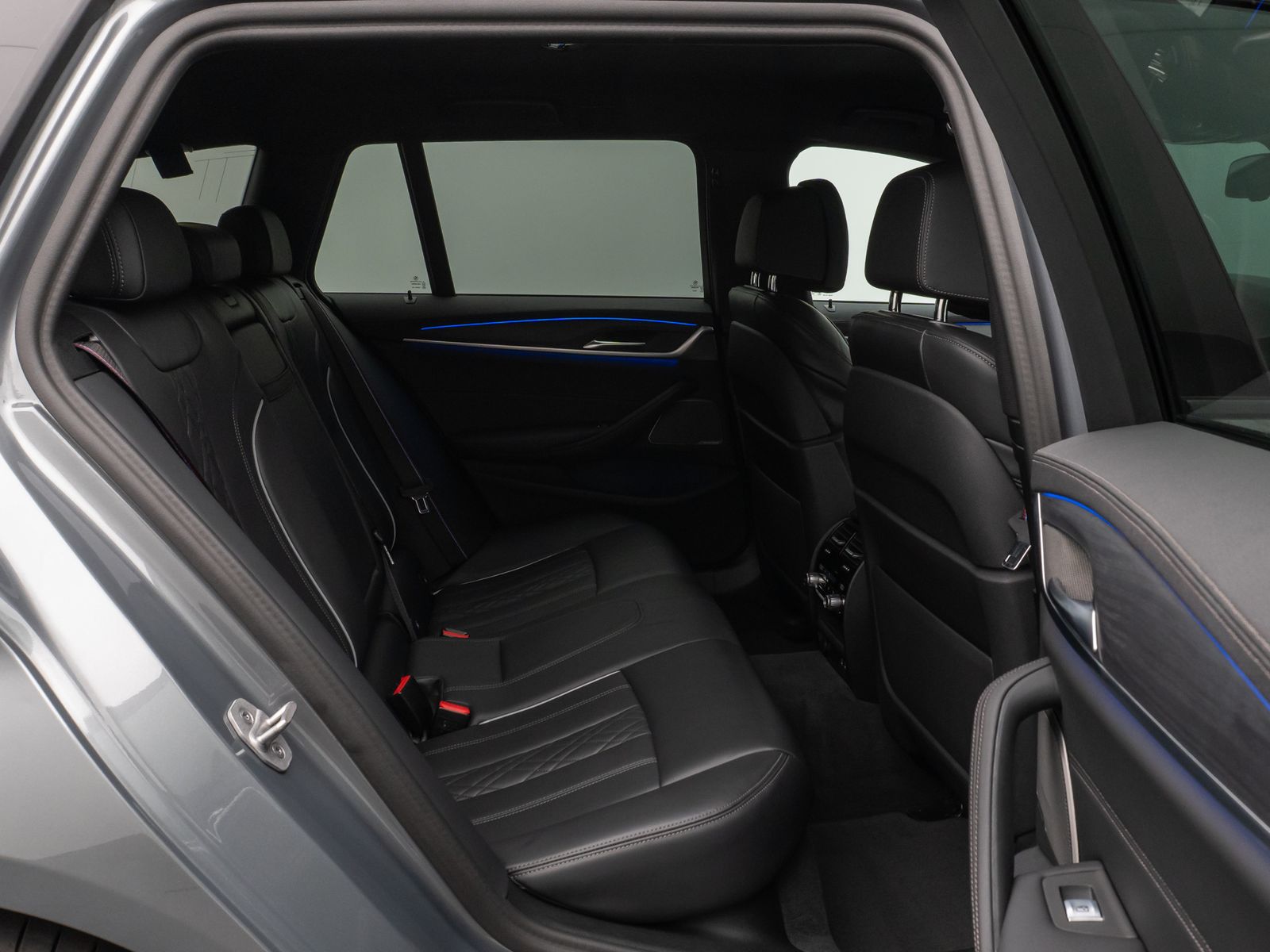 Fahrzeugabbildung BMW 540d xD M Sport Pro Laser Kamera HUD DAB H/K 20"