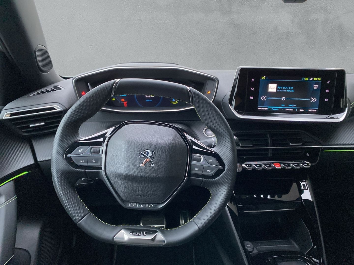 Fahrzeugabbildung Peugeot 2008 e- GT Elektromotor 136