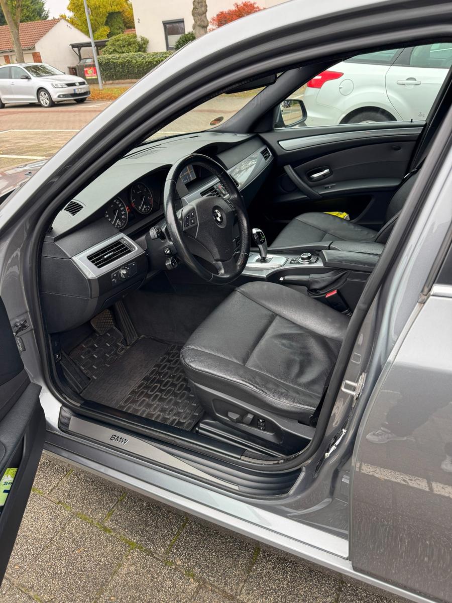 BMW 525 2010 — photo 7