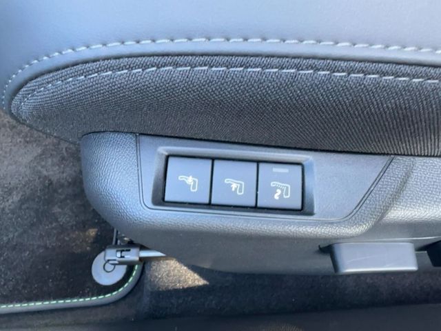 Foto Nummer 14: PEUGEOT 2008