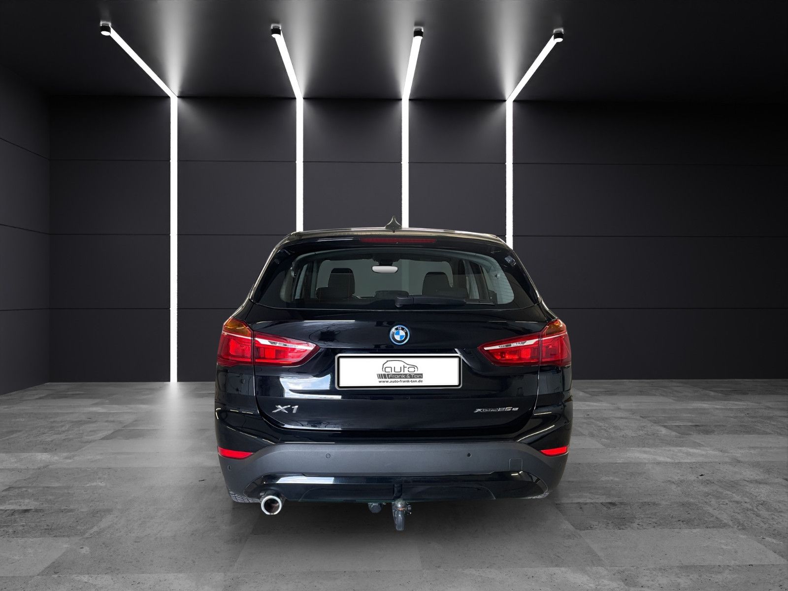 Fahrzeugabbildung BMW X1 xDrive 25 e Advantage *PDC*SitzHz*Navi*Allrad