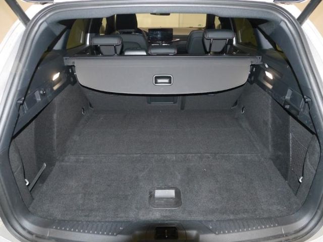 Fahrzeugabbildung Ford Focus Turnier ST-Line X, SCHIEBEDACH, HECKKLAPPE