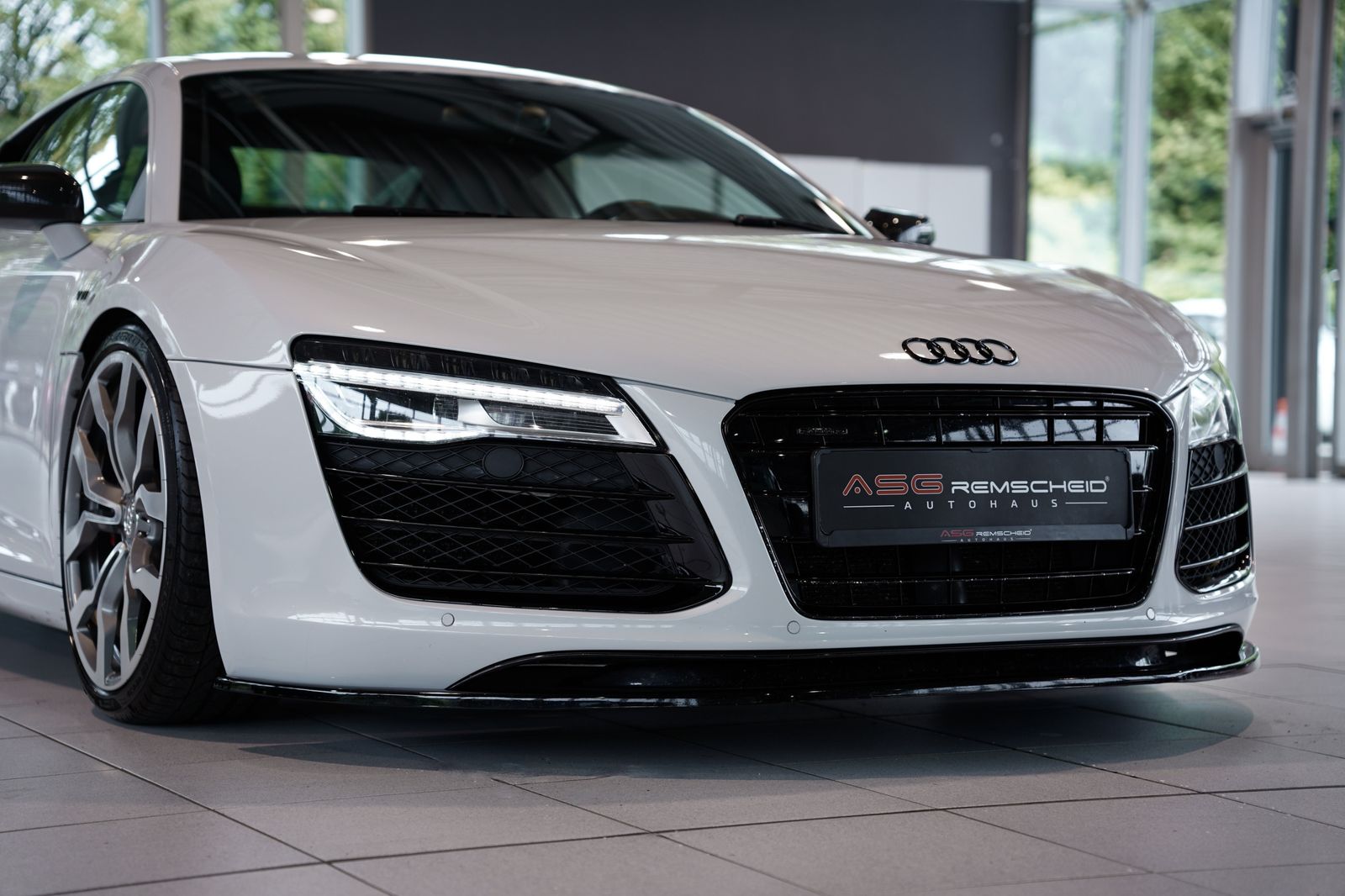 Audi R8