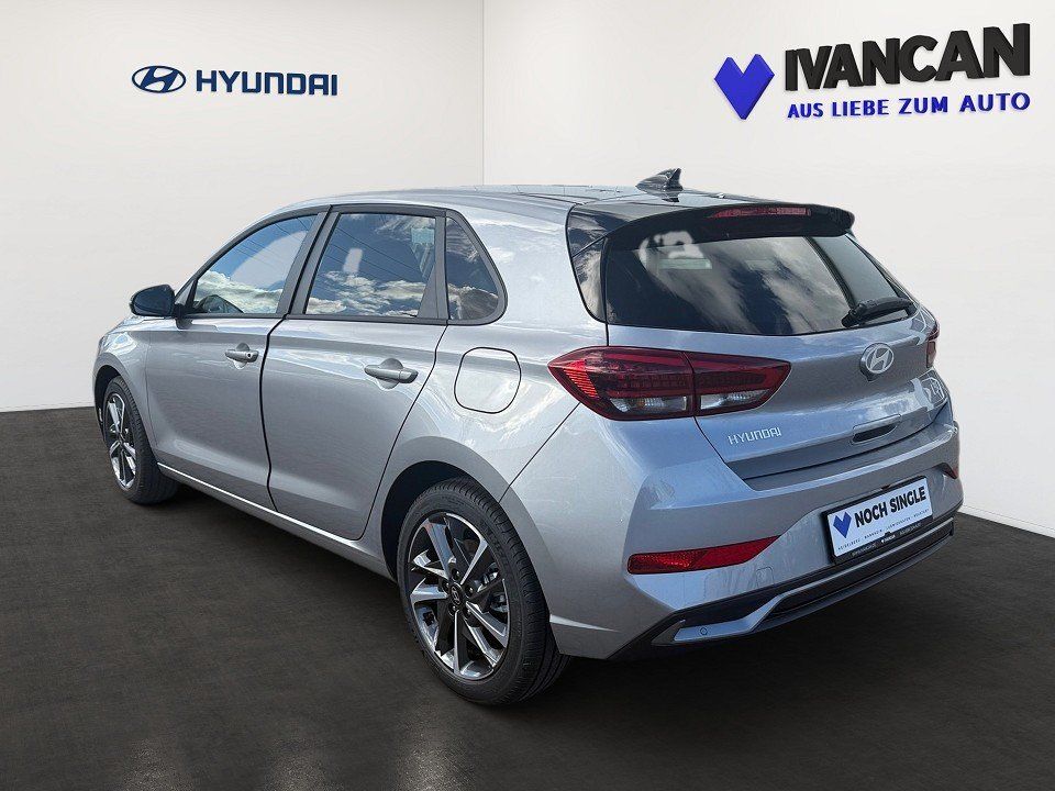 Fahrzeugabbildung Hyundai i30 1.0T 100PS ADVANTAGE