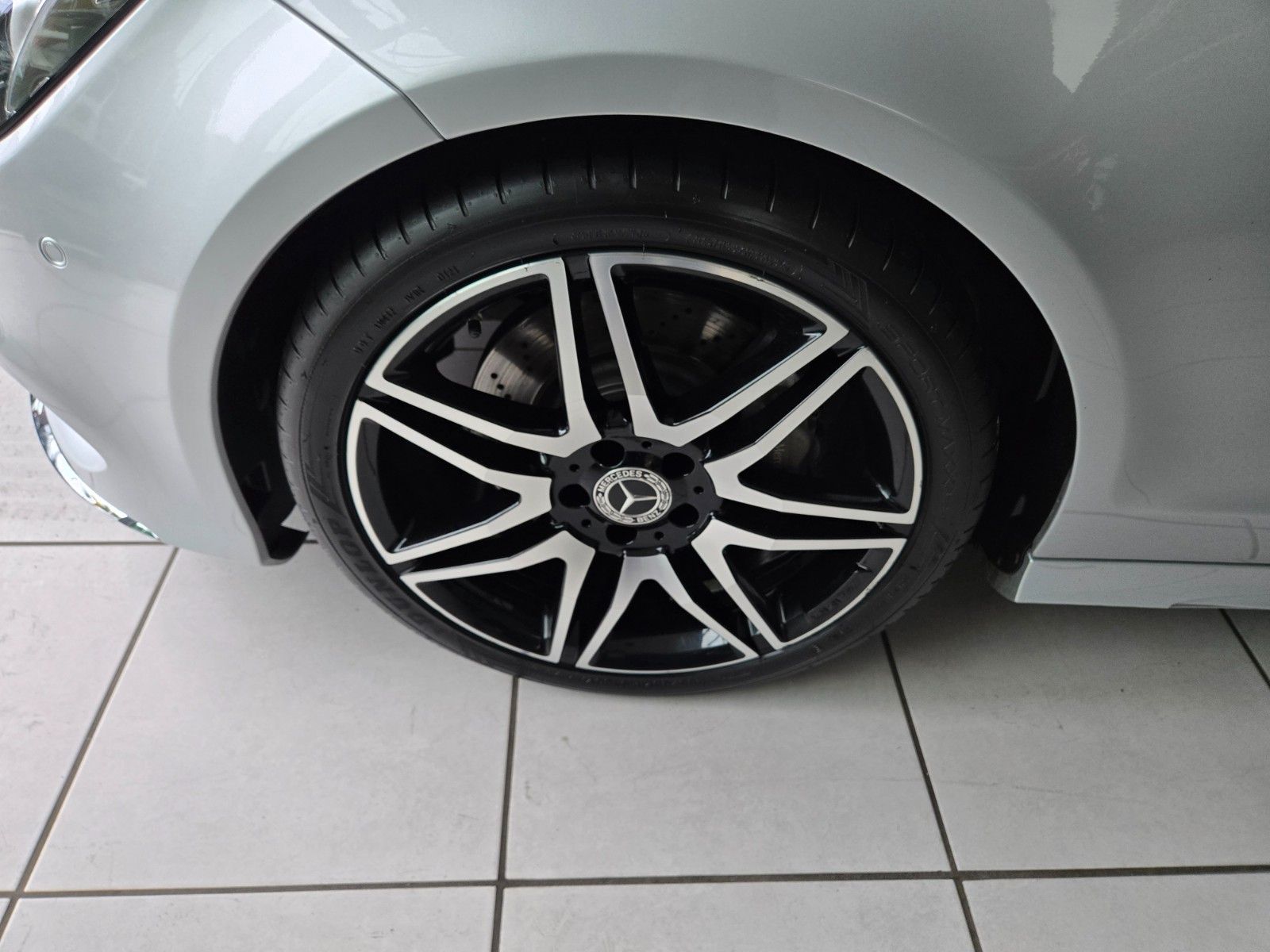Fahrzeugabbildung Mercedes-Benz CLS 350 d AMG LINE *SITZBELÜFTUNG*360*SCHIEBED*