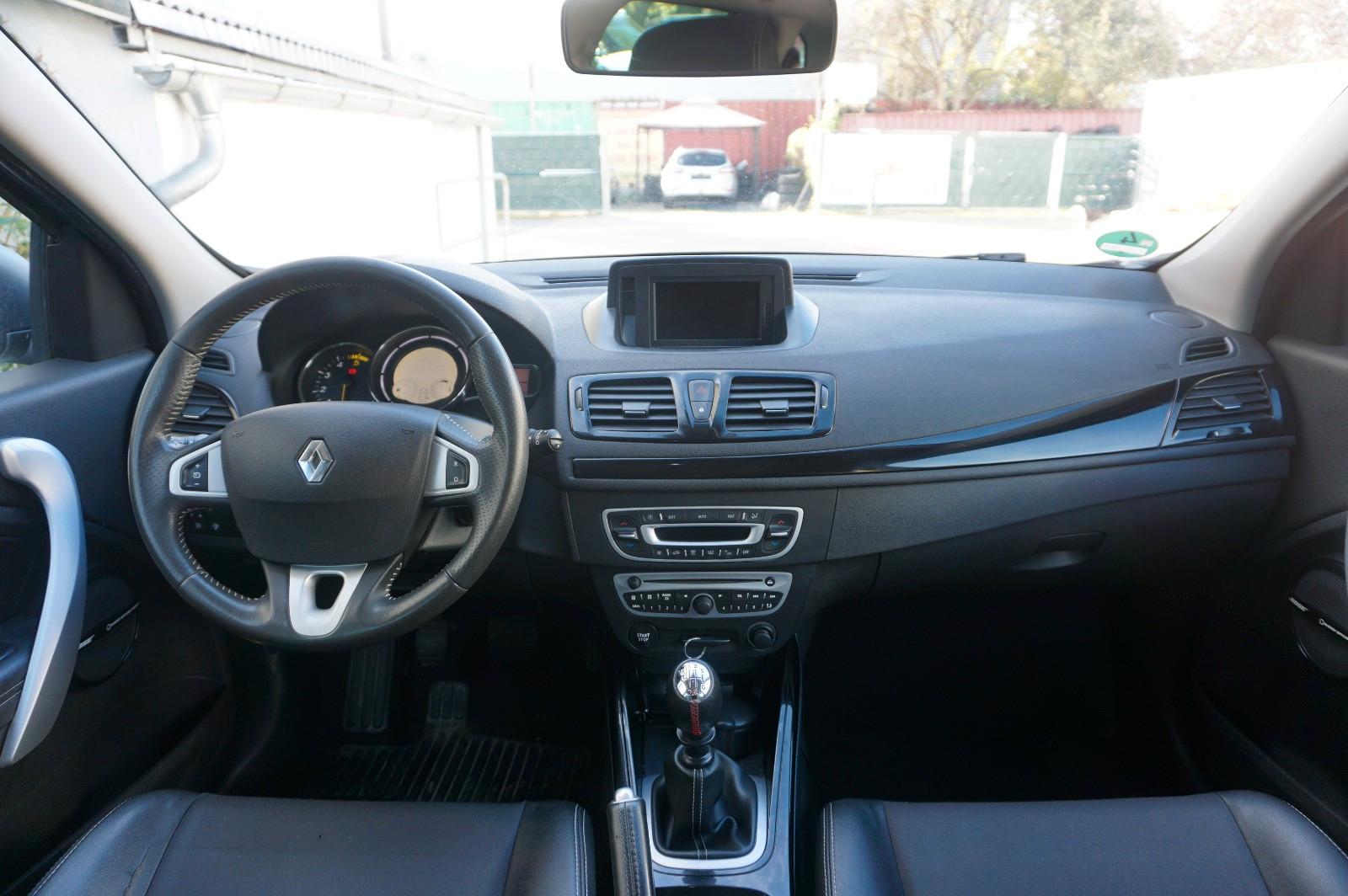 Renault Megane 2011 — photo 9