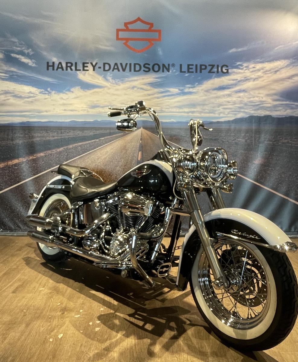 Harley-Davidson Heritage Softtail Deluxe FLSTN 2009