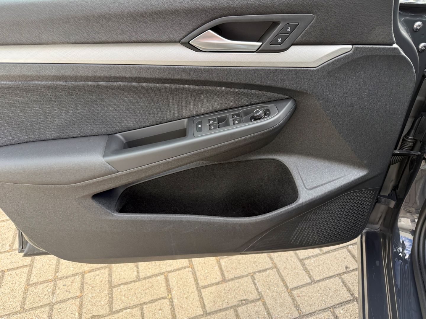 VW Golf Life eTSI 1.5 Mildhybrid EU6d VIII - Image 13