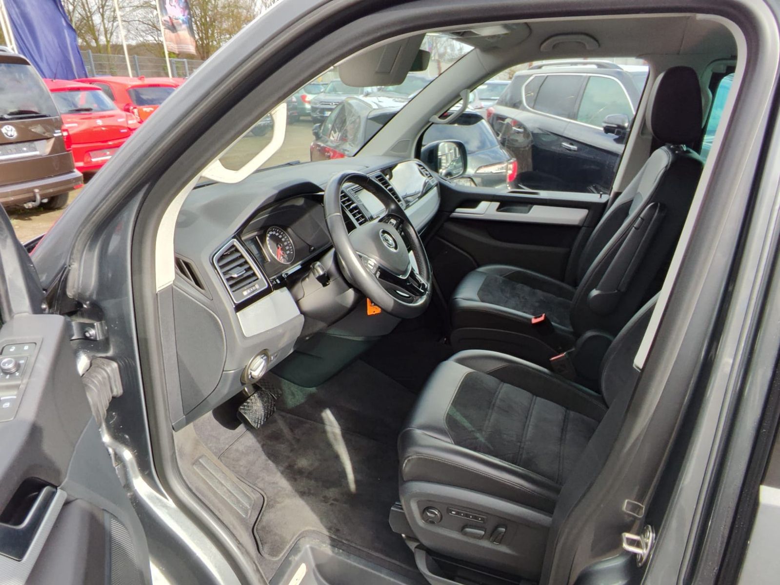 Volkswagen T6 Multivan Highline ABT DSG 4MOTION New AWR foto 7
