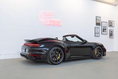 PORSCHE 992 Turbo S Cabriolet I Burmester I Lift I Appro