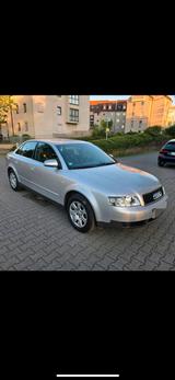 Audi A4 2.0 multitronic - - Audi A4 aus 2001: 2.0