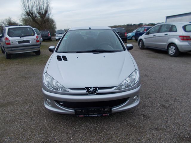 Peugeot 206 1.4i - Tendance 75