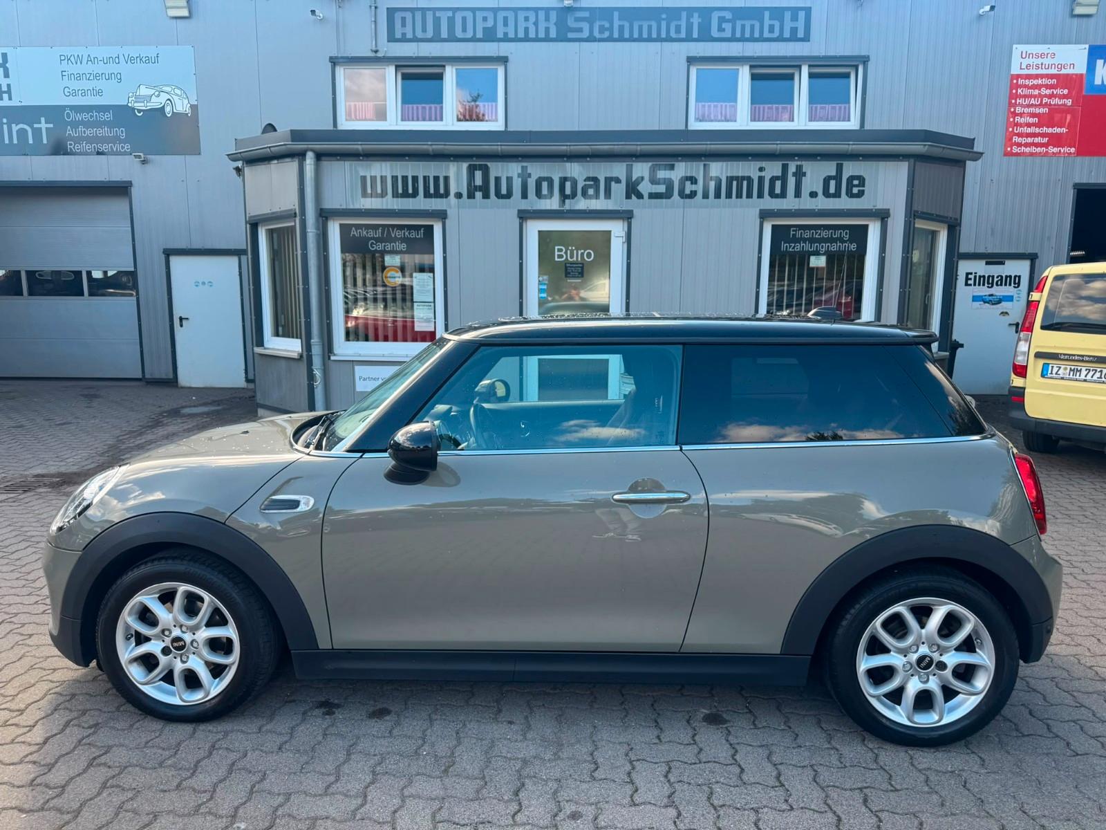 MINI COOPER SITZH°PDC°KLIMATR°PANO°TEMPOM°ALU°SH VOLL