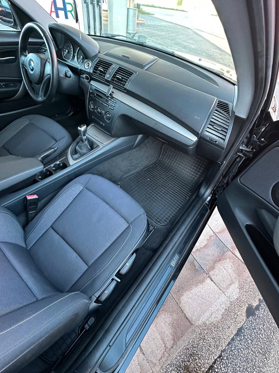 BMW  BMW 116i E81 | TÜV NEU | Neue Reifen | Top Zust