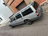Volvo 940 2,3 l - Volvo 940 mit Benzin-Antrieb: Kombi, 2.3