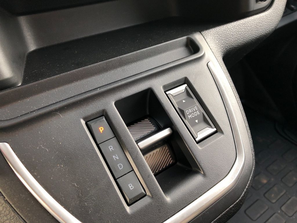 Fahrzeugabbildung Citroën e-Jumpy M 75 kWh*großer Akku*Klima*11 kW Lader*
