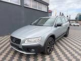 Volvo XC 70 AWD Black Edition Nav Leder Xen S-Dach AHK - silberne Volvo XC70