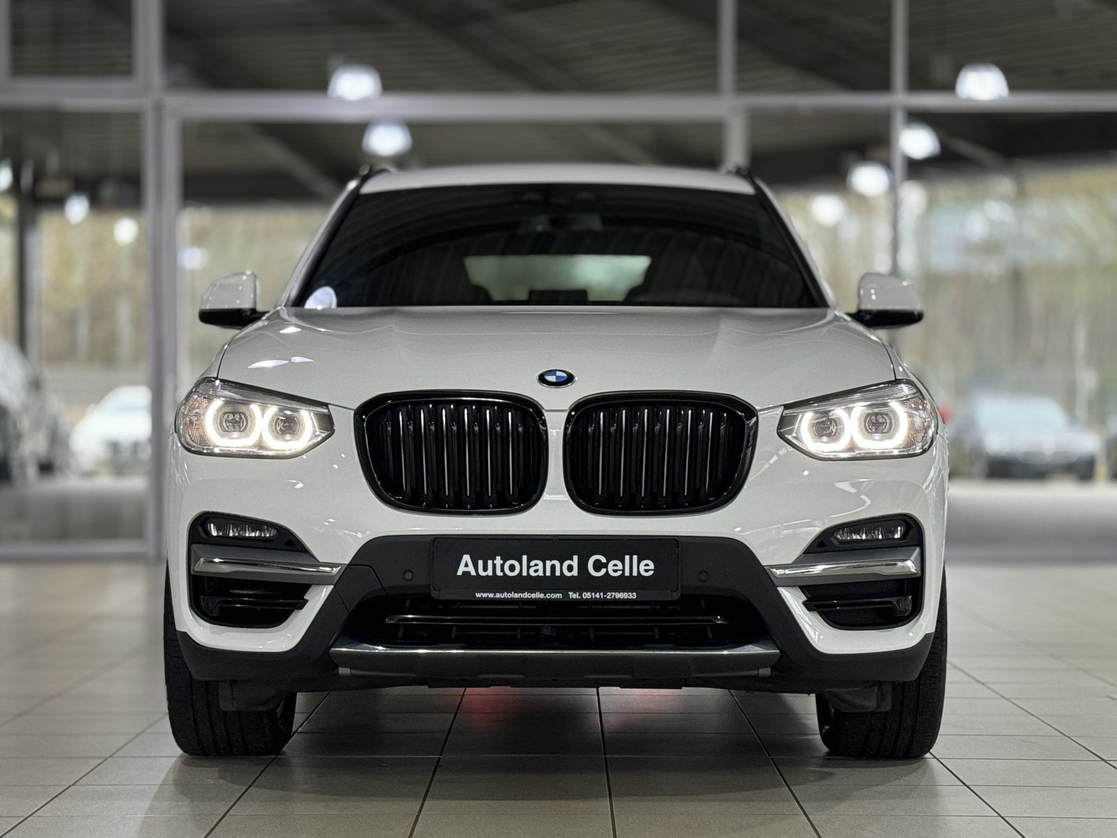 Fahrzeugabbildung BMW X3 xD20d LuxuryLine DAB PDC DisplKey Alarm Sport