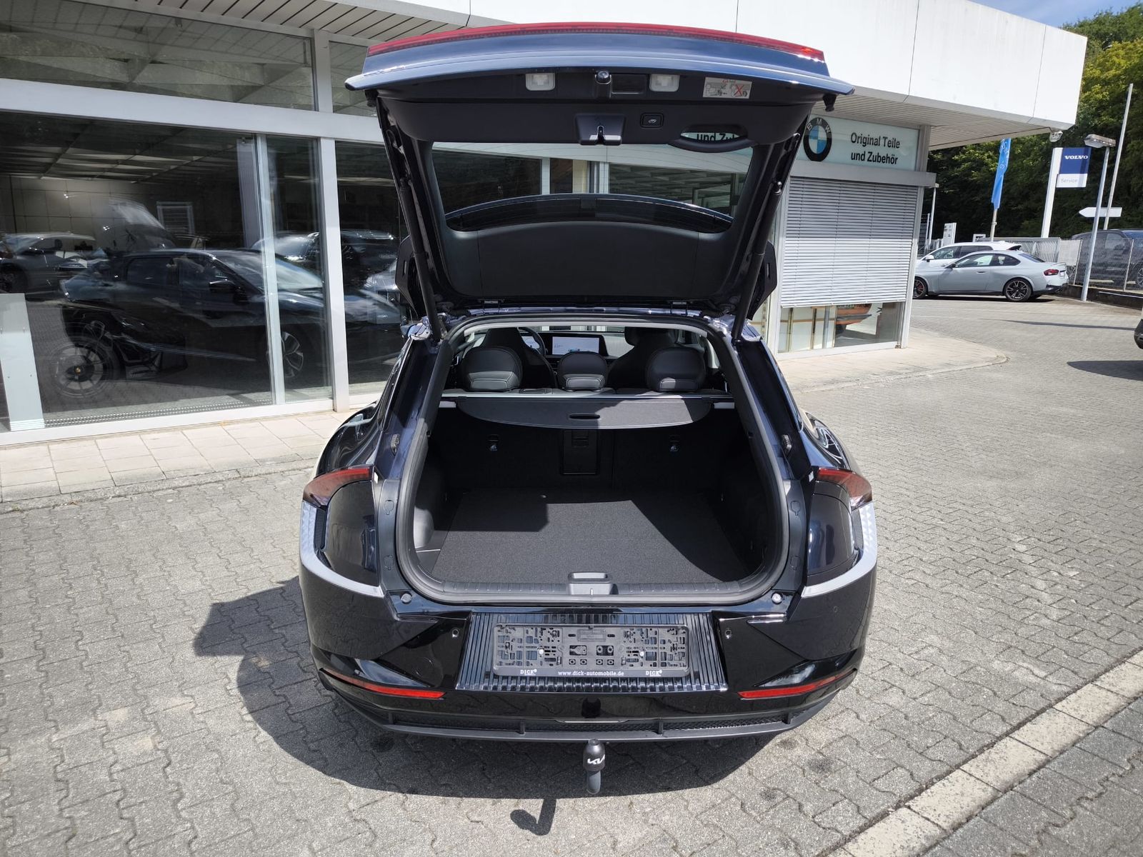 Fahrzeugabbildung Kia EV6 2WD NAVI+LED+SHZ+KAMERA+DAB+ACC+19"
