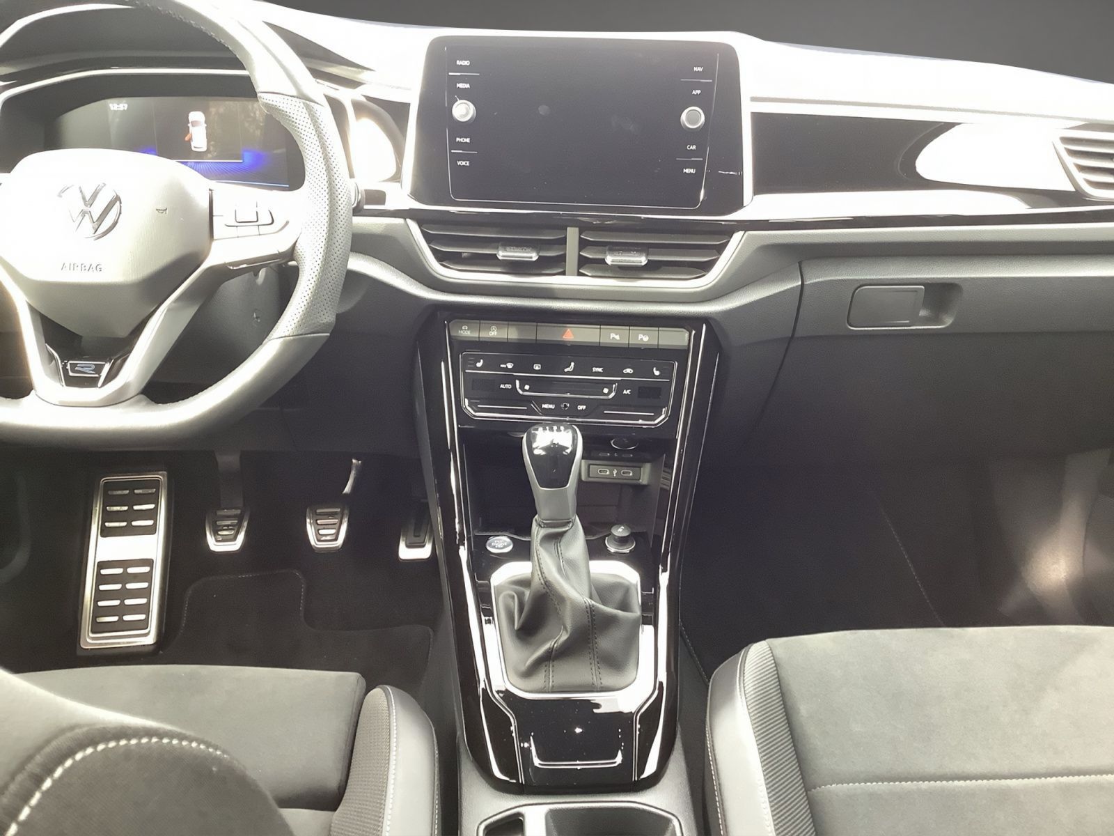 Volkswagen T-Roc - Bild 13