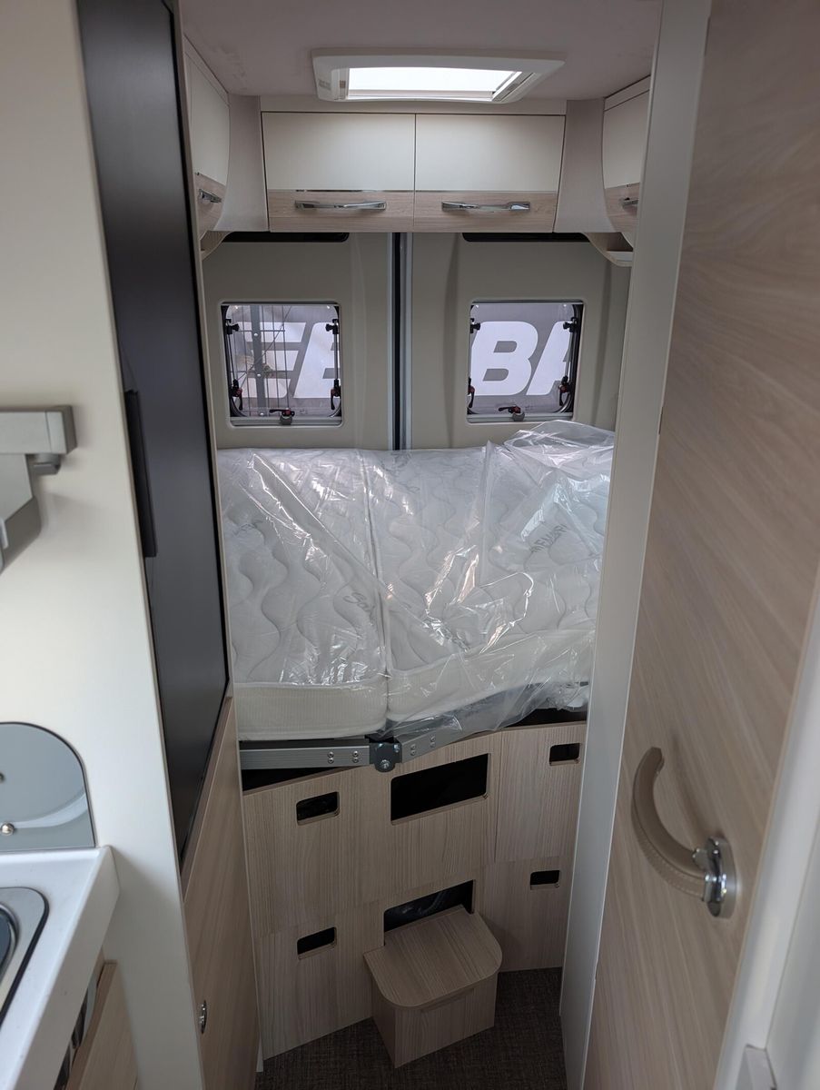 Fahrzeugabbildung Eura Mobil Van V 595 HB Markise, Automatik, Fahrassistenzp.