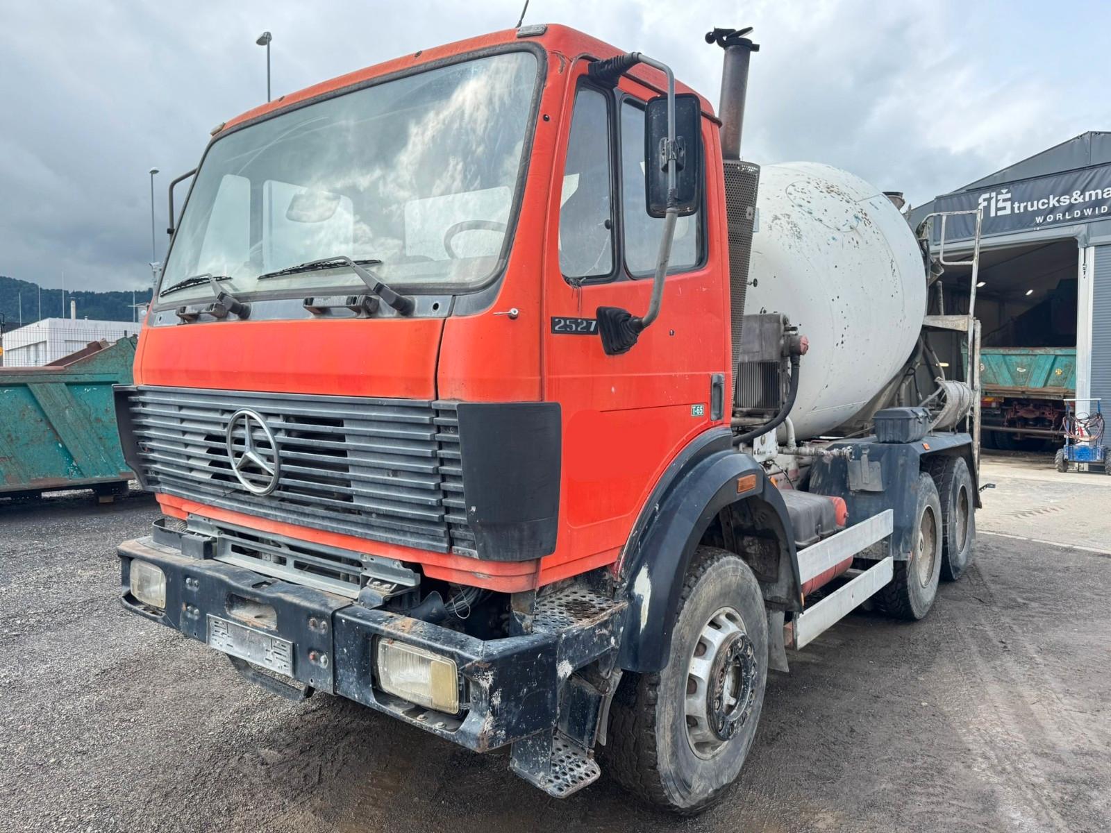 Mercedes-Benz SK 2527 6x4 - mixer 6m3
