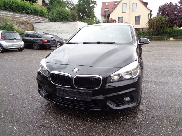 BMW 216 Baureihe 2 Active Tourer 216 i Advantage