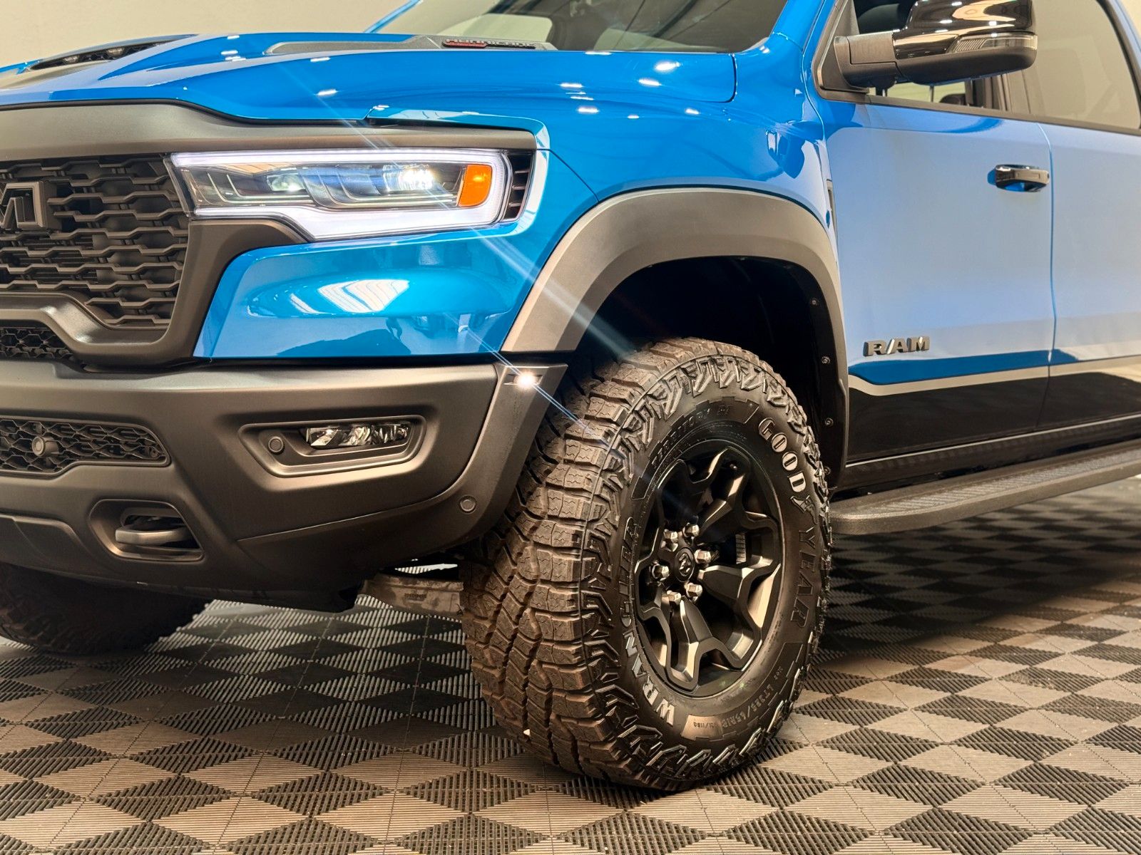 Fahrzeugabbildung Dodge RAM 1500 RHO H/O