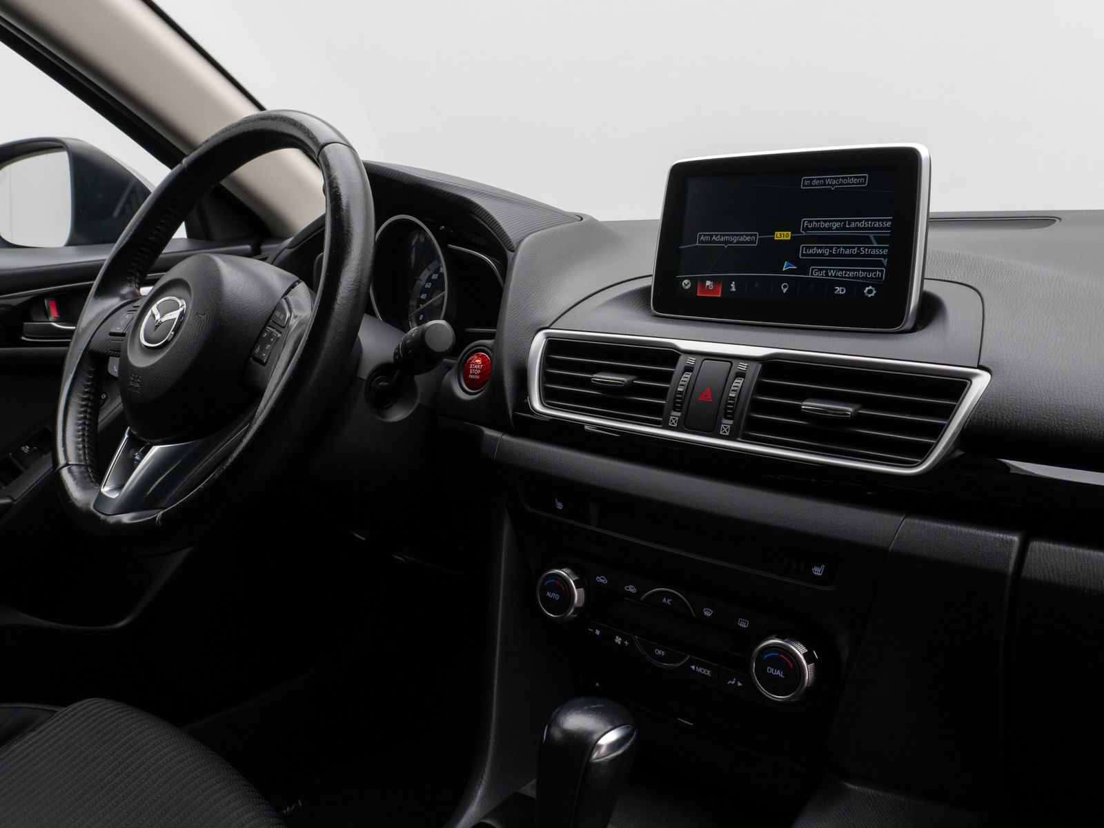 Fahrzeugabbildung Mazda 3 Lim.Center-Line Xenon Kamera Tempomat Skyactiv