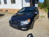 Hyundai Accent 1.4 GL GL - Hyundai Accent: 1.4