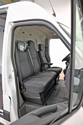 Fahrzeugabbildung Renault Master dCi 150 L2H2 Komfort Klima + AHK #23T106