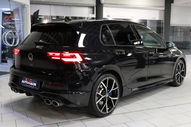 Fahrzeugabbildung Volkswagen Golf VIII Lim. R 4Motion|MATRIX|H/K|DCC|AMBIENTE