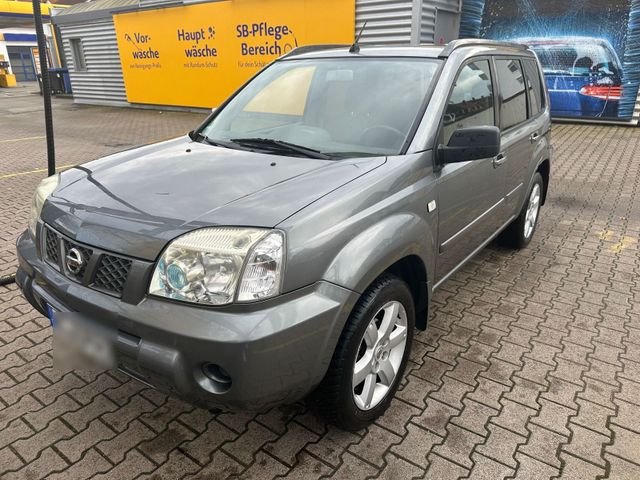 Nissan NISSAN  X-TRAIL 4X4