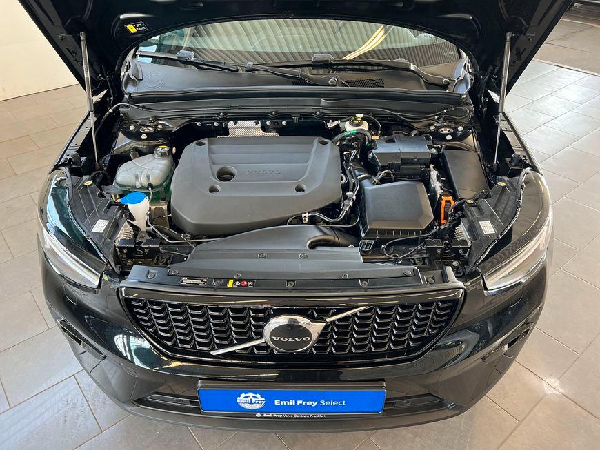 Volvo XC40 B3 Plus-Dark DKG Pano Pixel-LED AHK Pilot B
