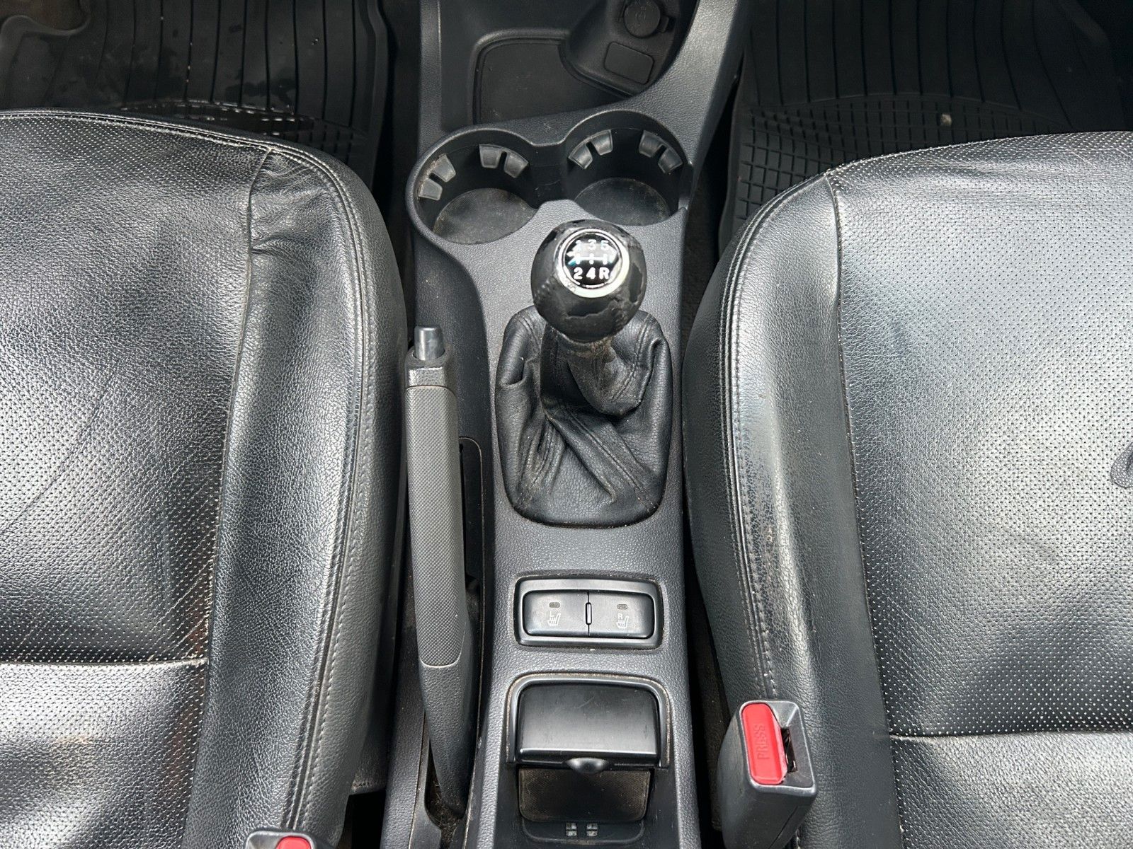 Fahrzeugabbildung Kia Sportage EX 2WDKlimaaut/Leder/Sitzheizung/DVD