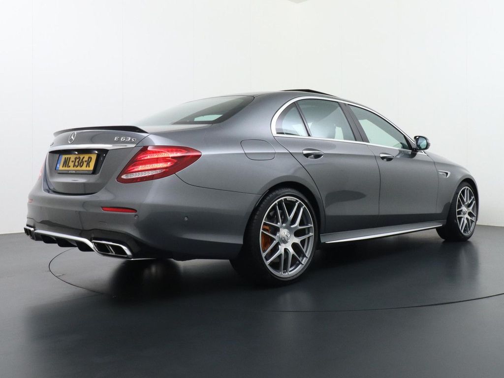 Mercedes-Benz E 63 AMG S 4MATIC+ Händlerwartung panorama dach