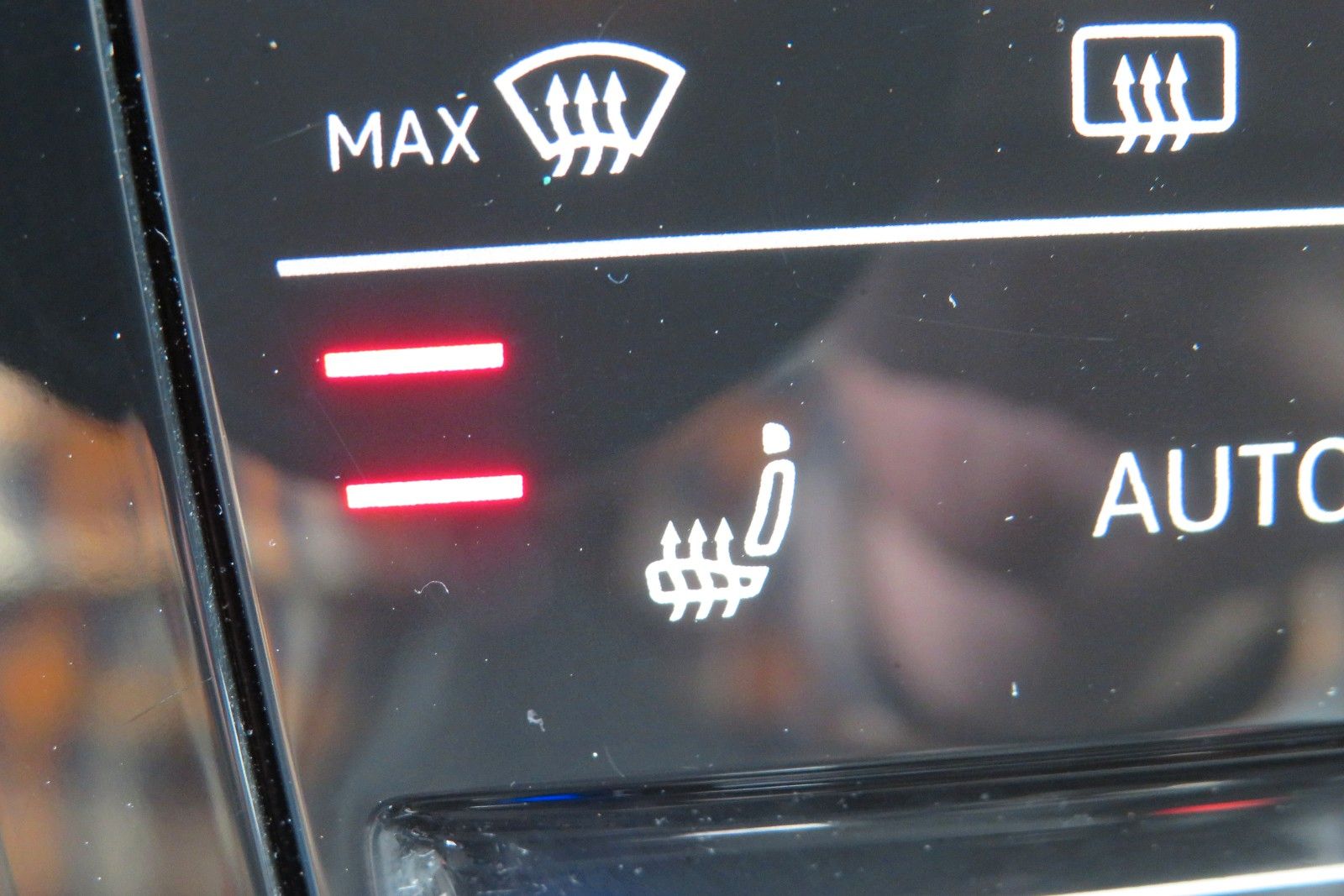 Fahrzeugabbildung Volkswagen T-Cross Highline DSG ACC NAVI AHK APP 1.HAND