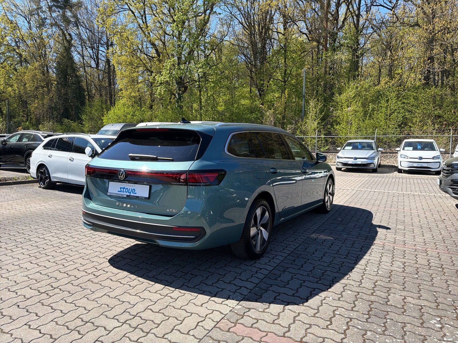 Passat Variant Business eTSi DSG IQ Drive AZV Bu