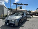 Alfa Romeo Giulia 2.0 Turbo 200 CV AT8 - graue Alfa Romeo Giulia