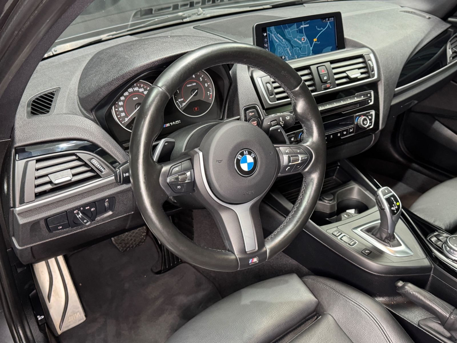 Fahrzeugabbildung BMW M140i xDrive|LEDER|NAVI|SCHIEBEDACH|AUTOMATIK|