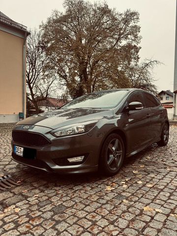 Ford Focus ST-Line