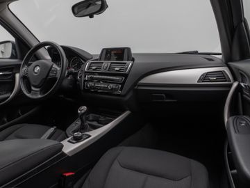 Fahrzeugabbildung BMW 116i Advantage Sitzhzg PDChint. Geschwindigkeit
