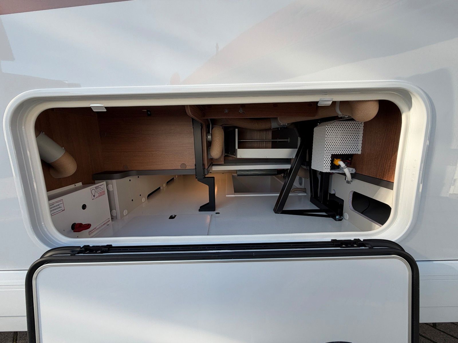 Fahrzeugabbildung Carthago C2-tourer I 143 KB-LE comfort Mercedes