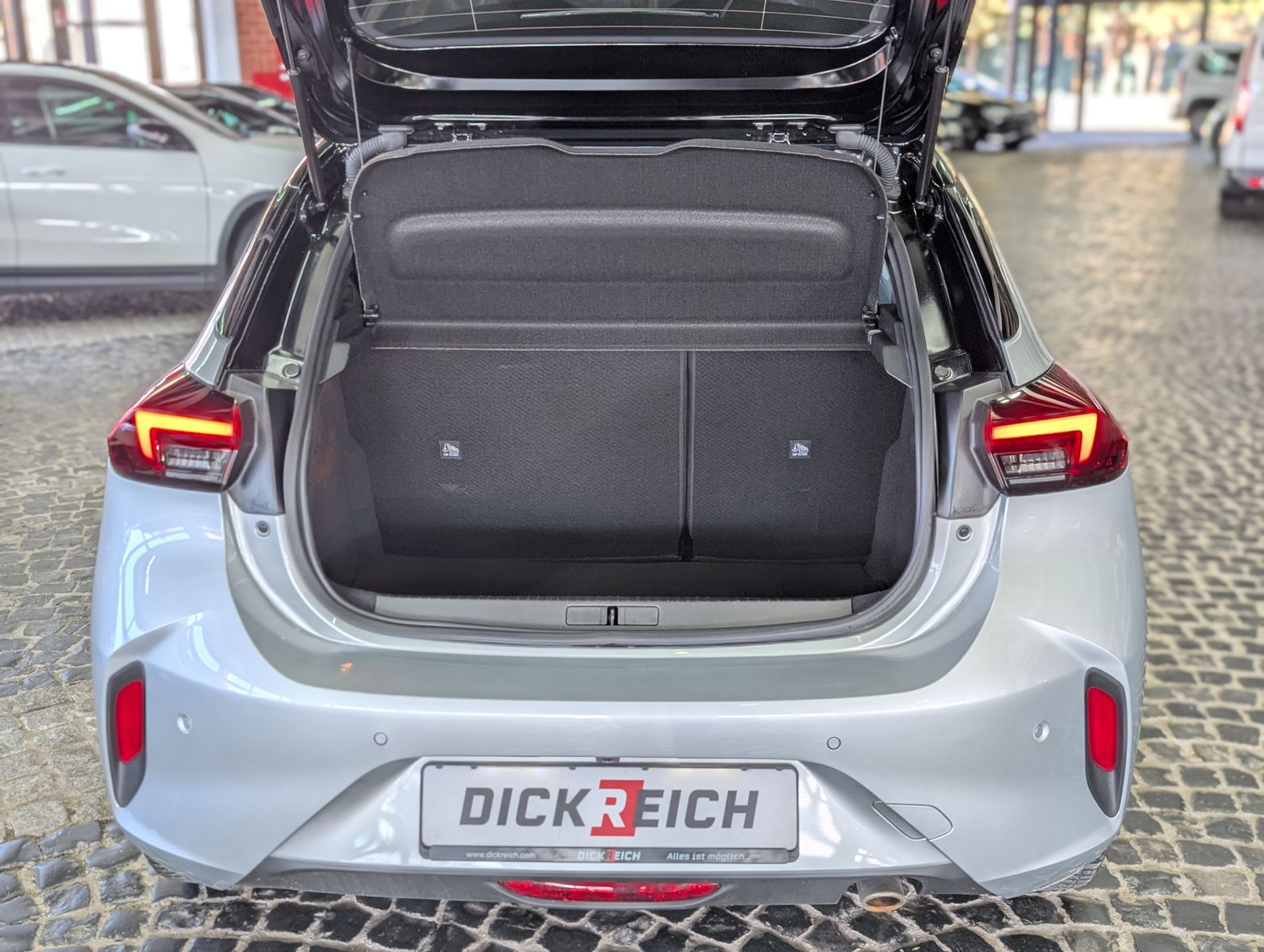 Fahrzeugabbildung Opel Corsa F 1.2T GS TECH INFOTAIN COMFORT LED KAM LH
