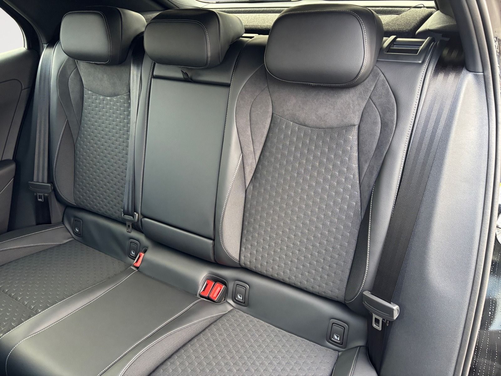 Volkswagen T-Roc - Bild 14