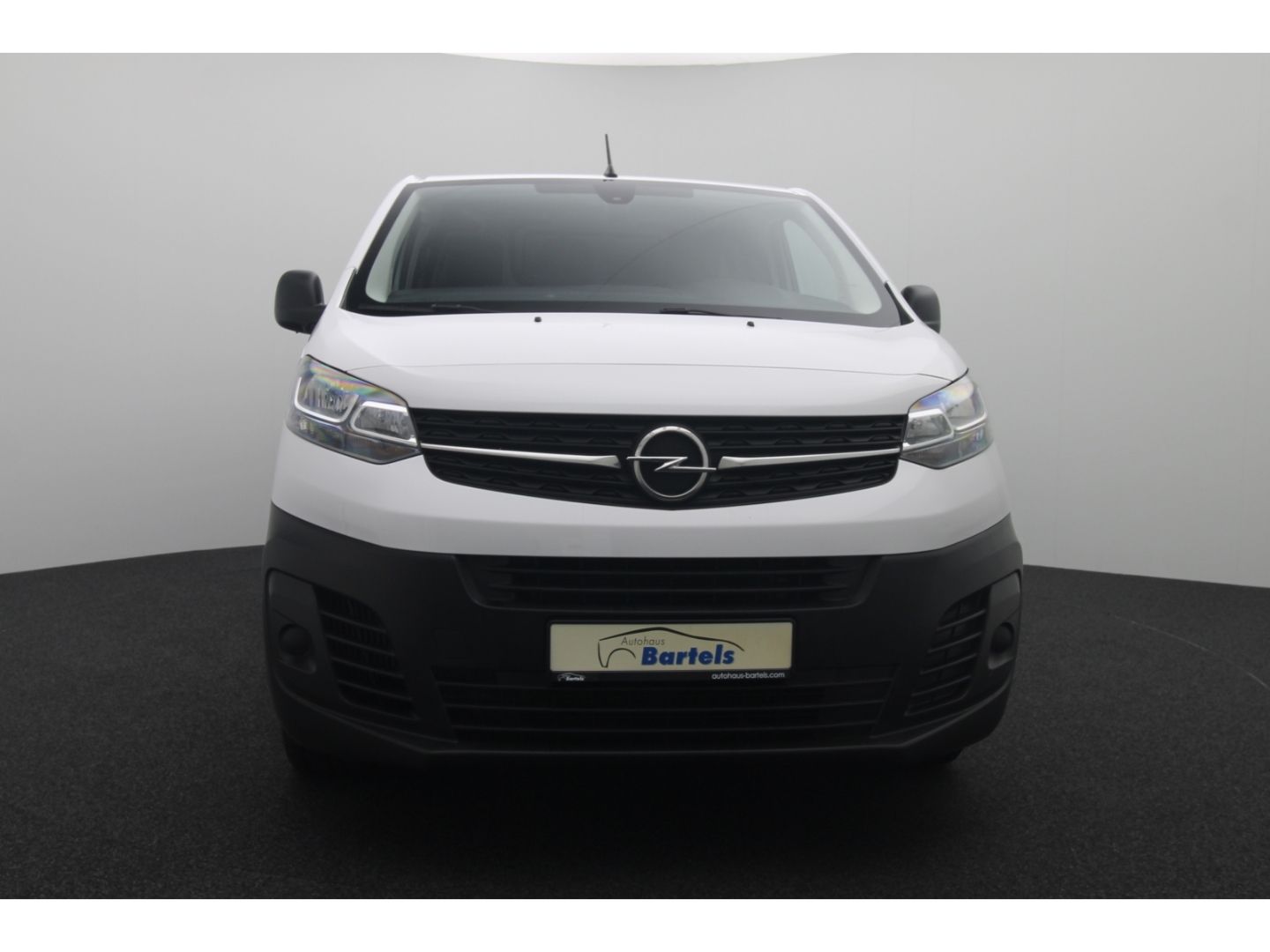 Fahrzeugabbildung Opel Vivaro 1.5 Kasten Edition M Klimaanlage