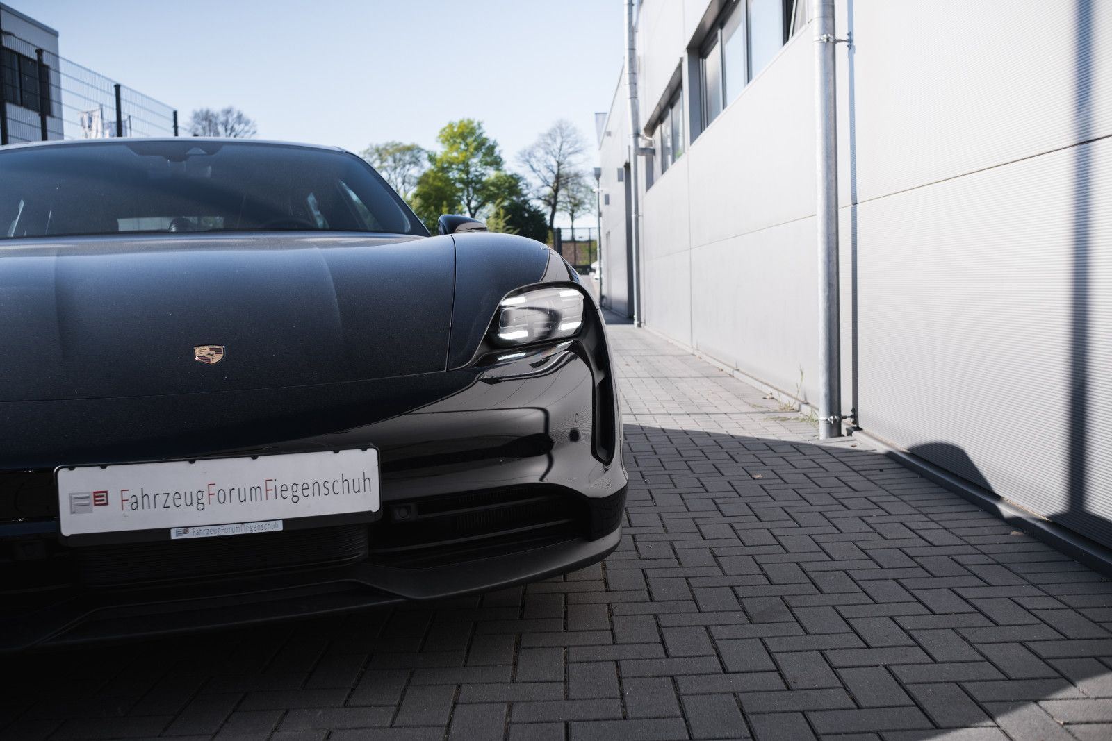 Fahrzeugabbildung Porsche Taycan Sport Turismo-Pano-PerformBatt.-WP-PASM