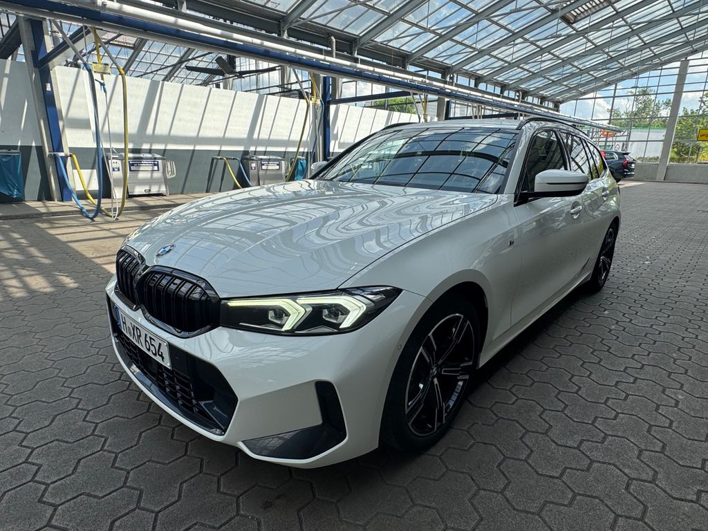 Image of BMW 320