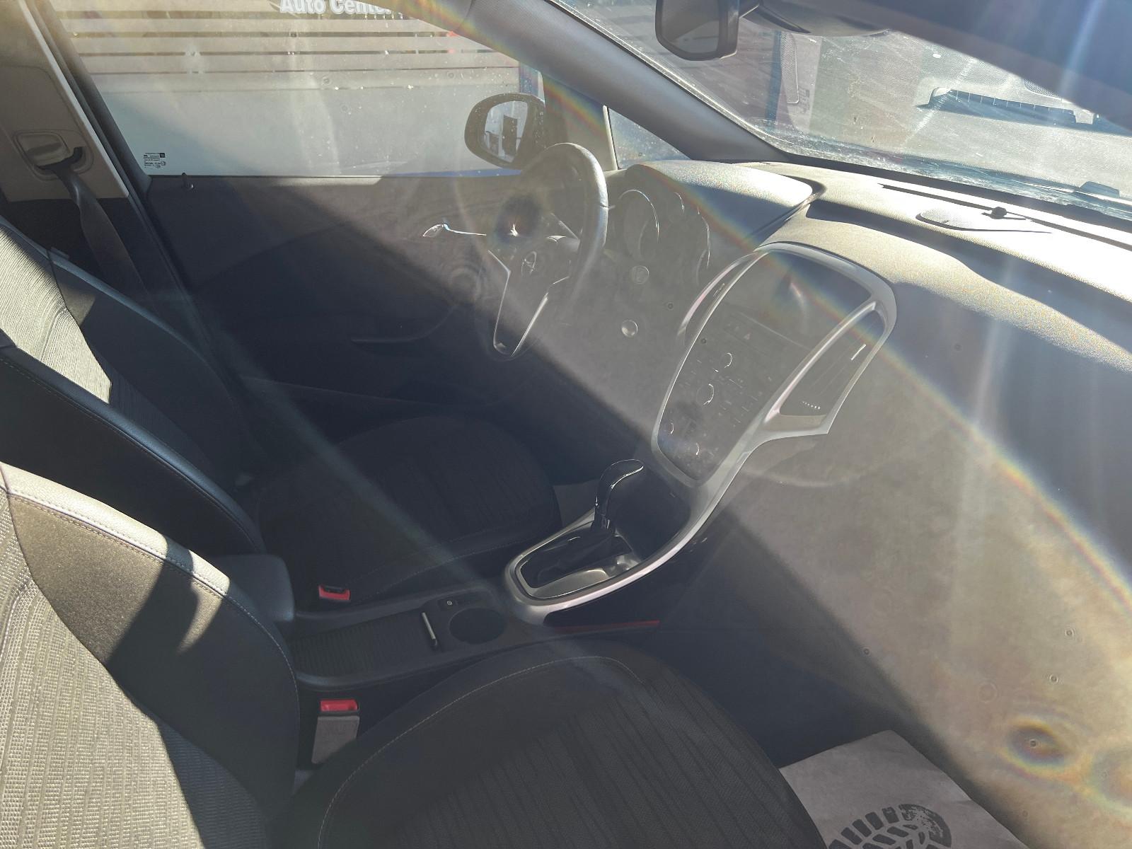Opel Astra 2015 — photo 18
