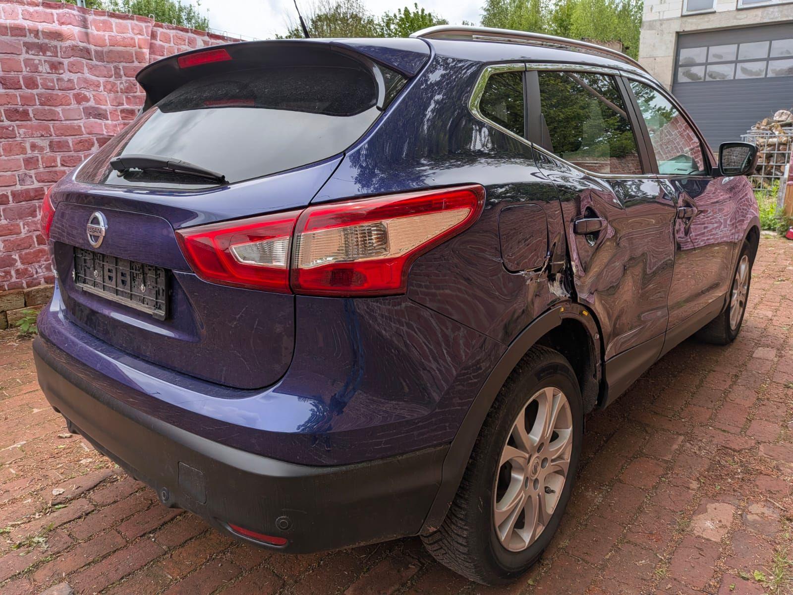 Nissan Qashqai 1.2 16V Automatik Panorama Unfallschaden